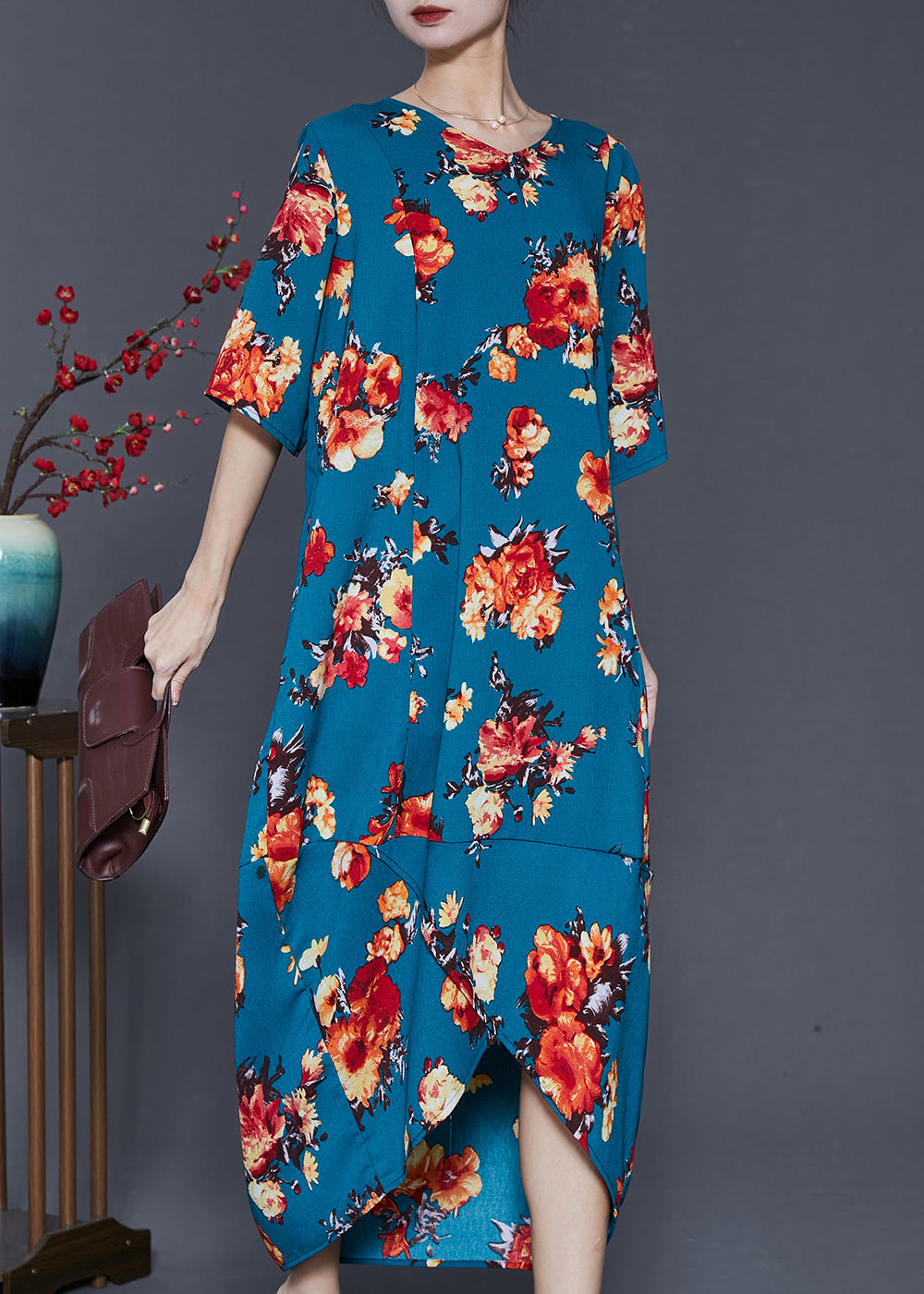 Classic Vintage Dress with a Flattering Fit