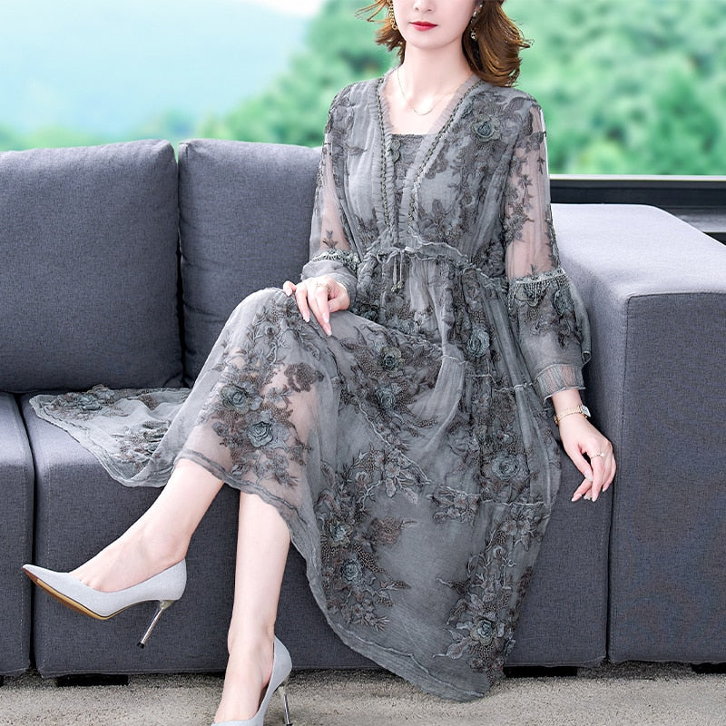 Beautifully Crafted Dress in a Classic Style