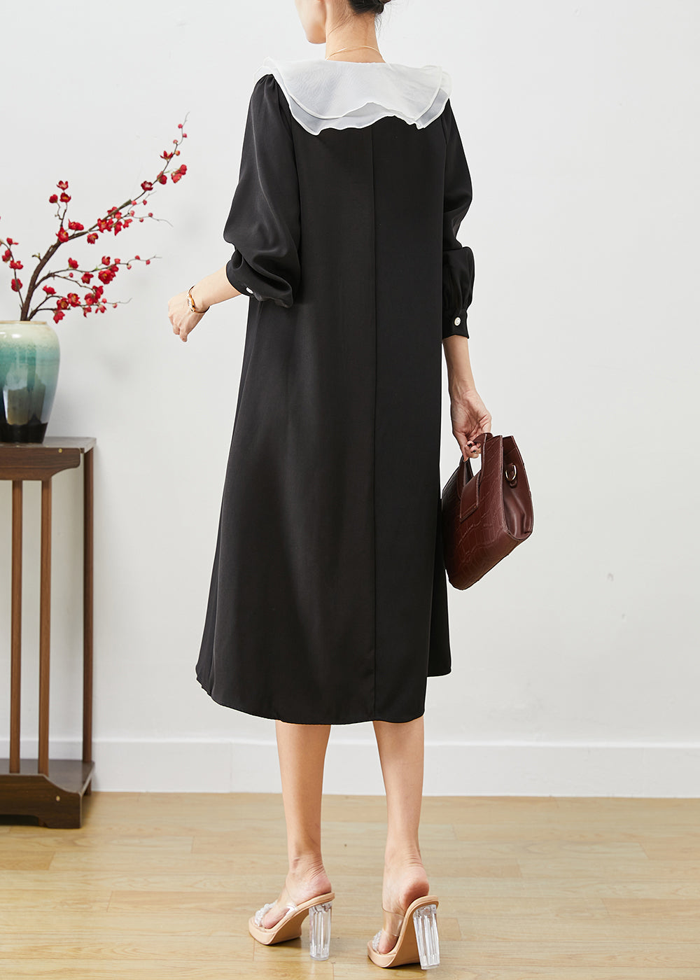 Polished Dress with an Effortless Classic Look