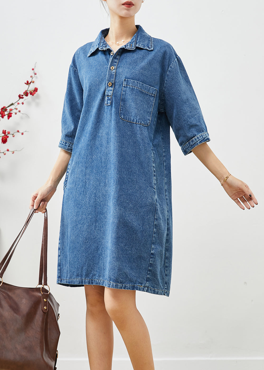 Well Tailored Dress with a Graceful Silhouette