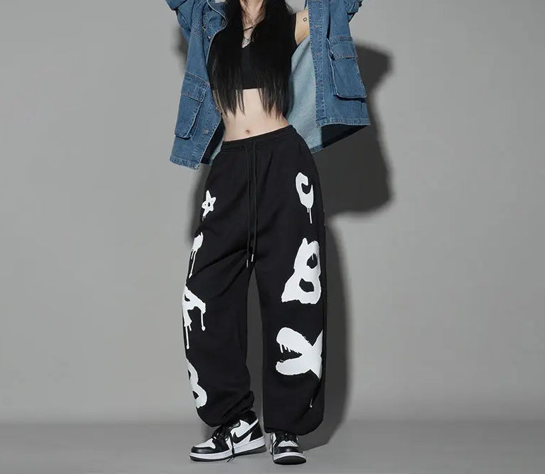Graffiti Letter Print Drawstring Cuffed Baggy Jogger Sweatpants 2