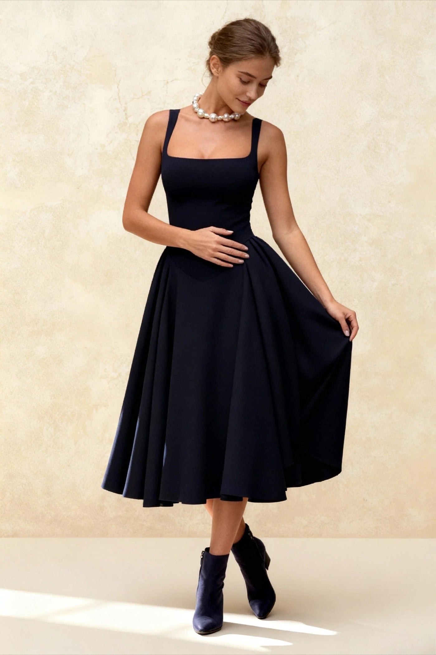 Backless Square Neck Fitted Party Dress 3