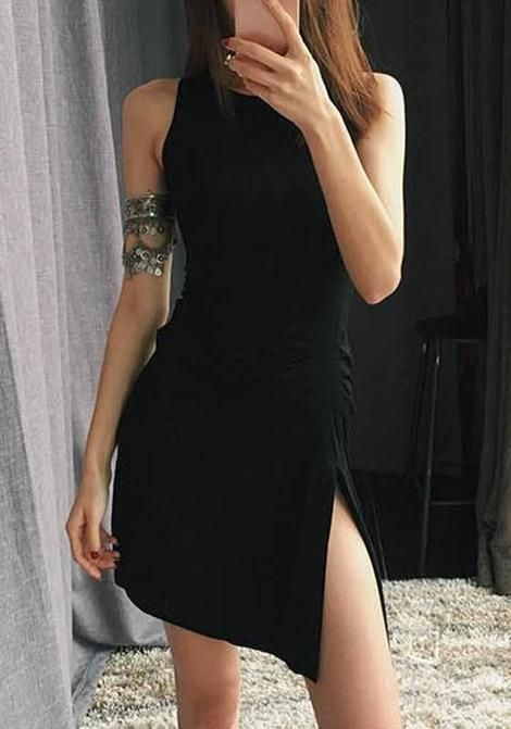 Casual Black Plain Side Slit Round Neck Mini Homecoming Dress
