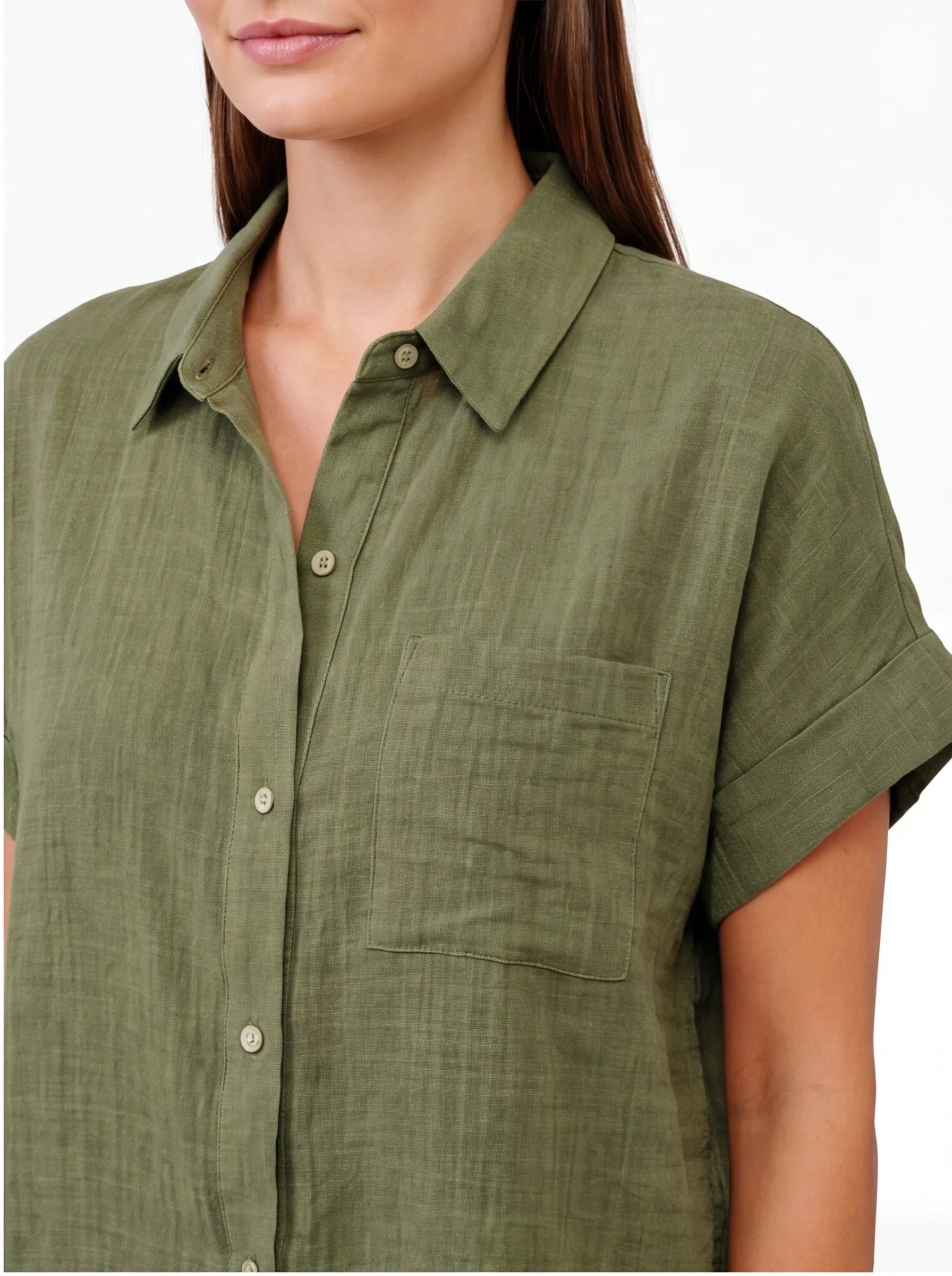 Stylish Lightweight Linen Blouse with Breathable Fabric and Tailored F