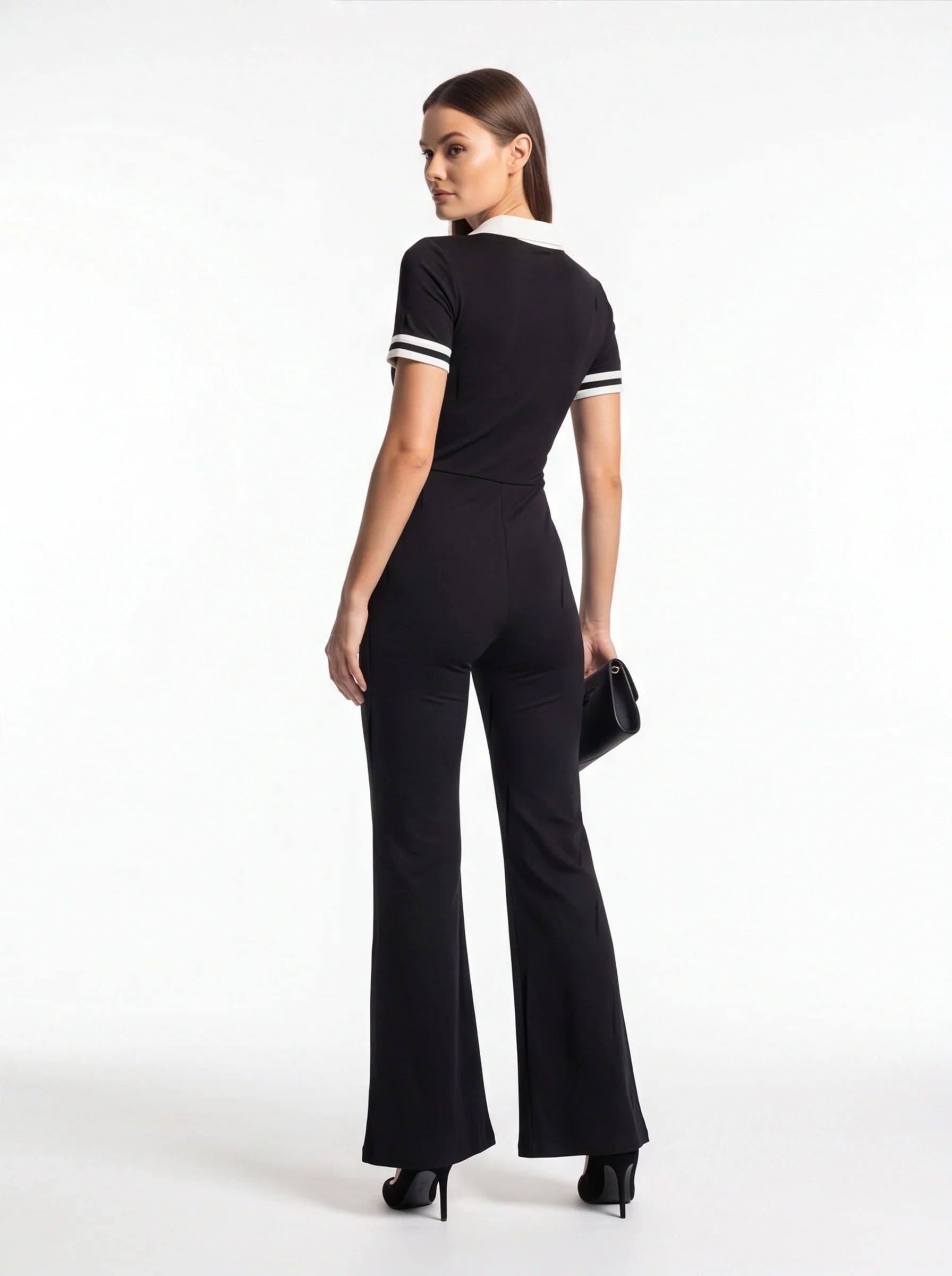 Elegant Flared Leg Jumpsuit for Women | Comfortable Fit & Versatile St