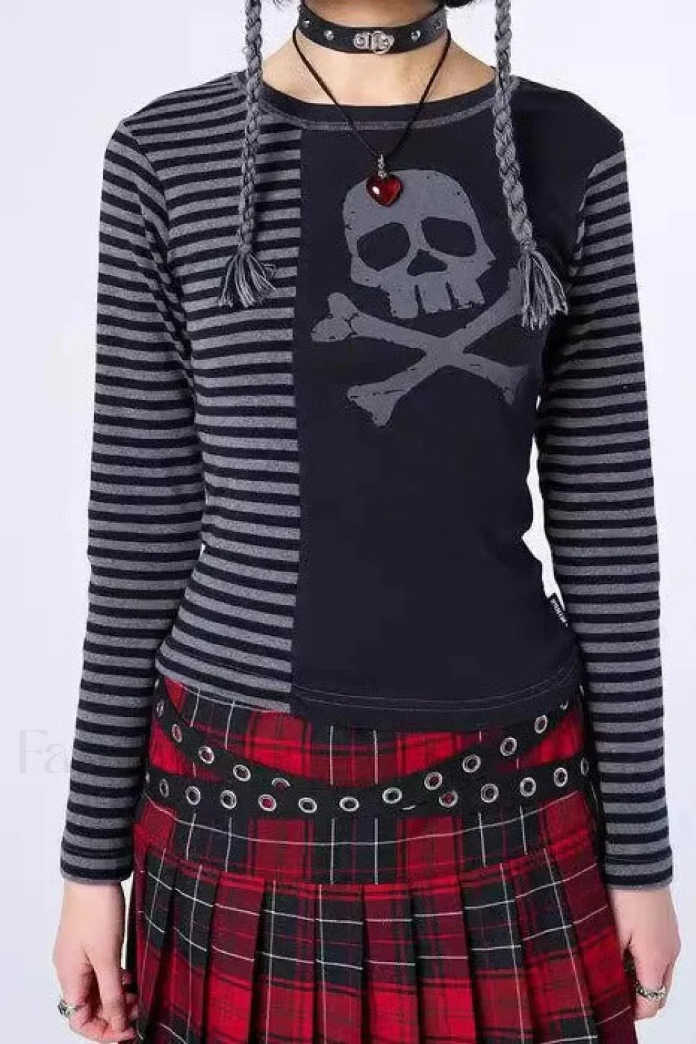 Gothic Skull Stripe Crop T-Shirt Gray / S