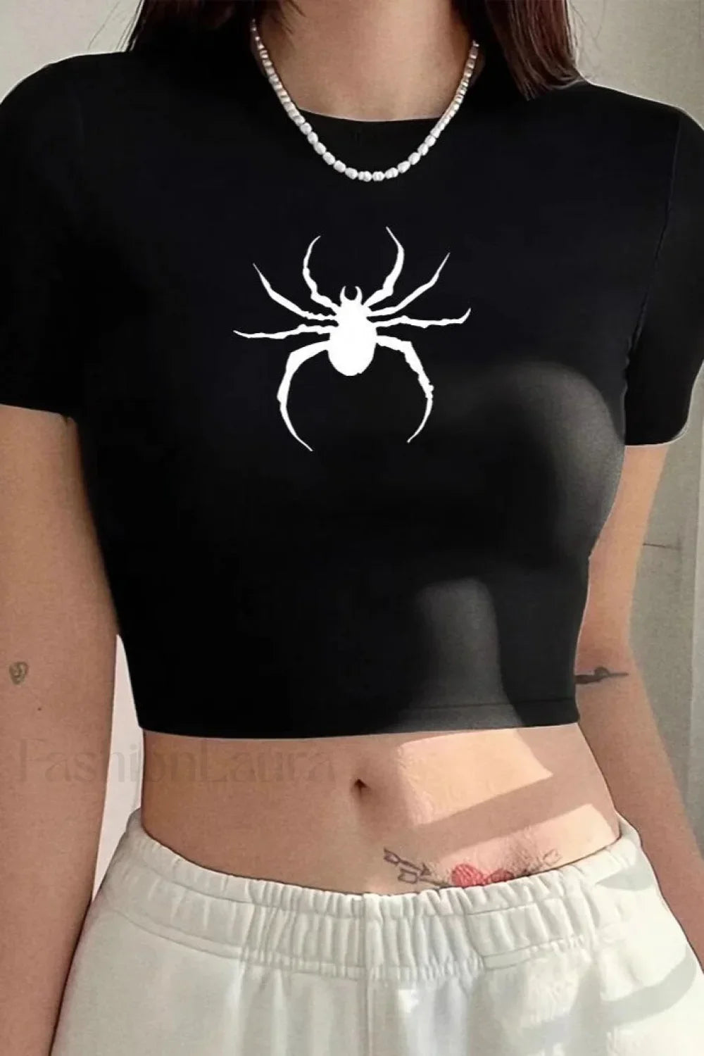 Gothic Spider Print Cropped T-Shirt Black / S