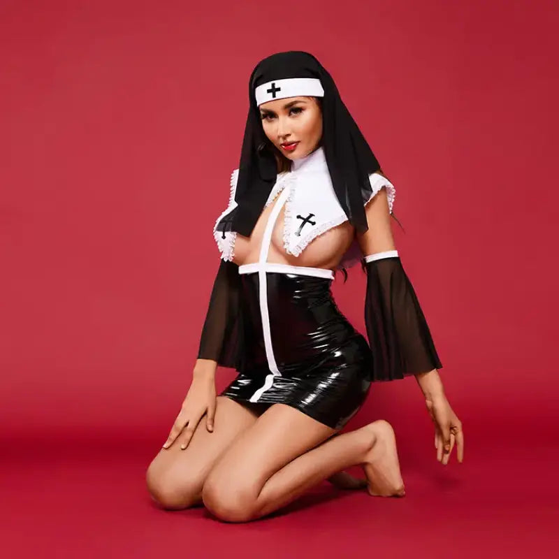Halloween Sexy Nun Cosplay