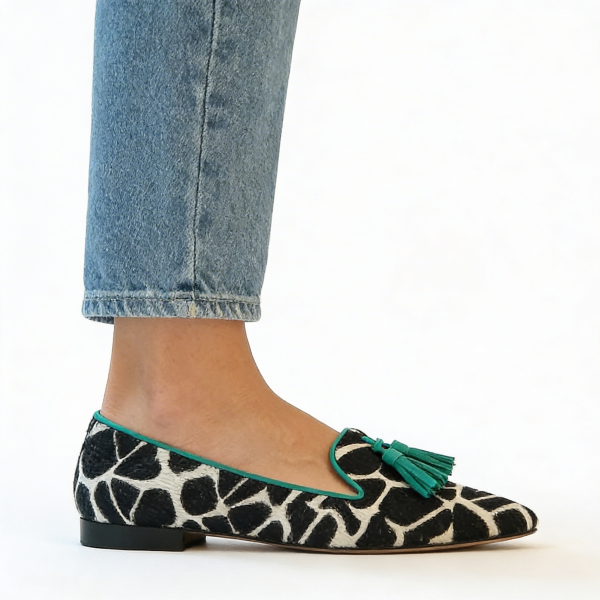 Animal Print Tassel Pointed Toe Loafer Flats
