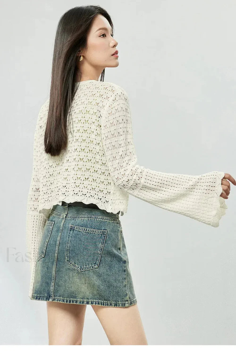 Hollow Out V-neck Knit Cropped Cardigan