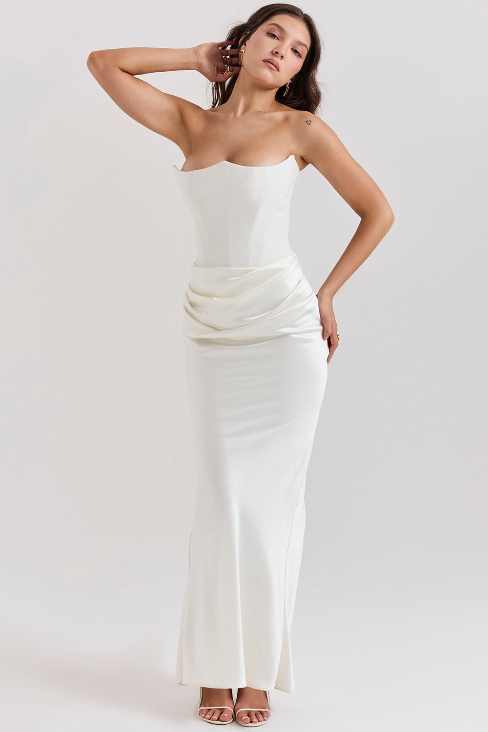 Rosario Aesthetic Deluxe Maxi Dress Chic Silhouette Collection