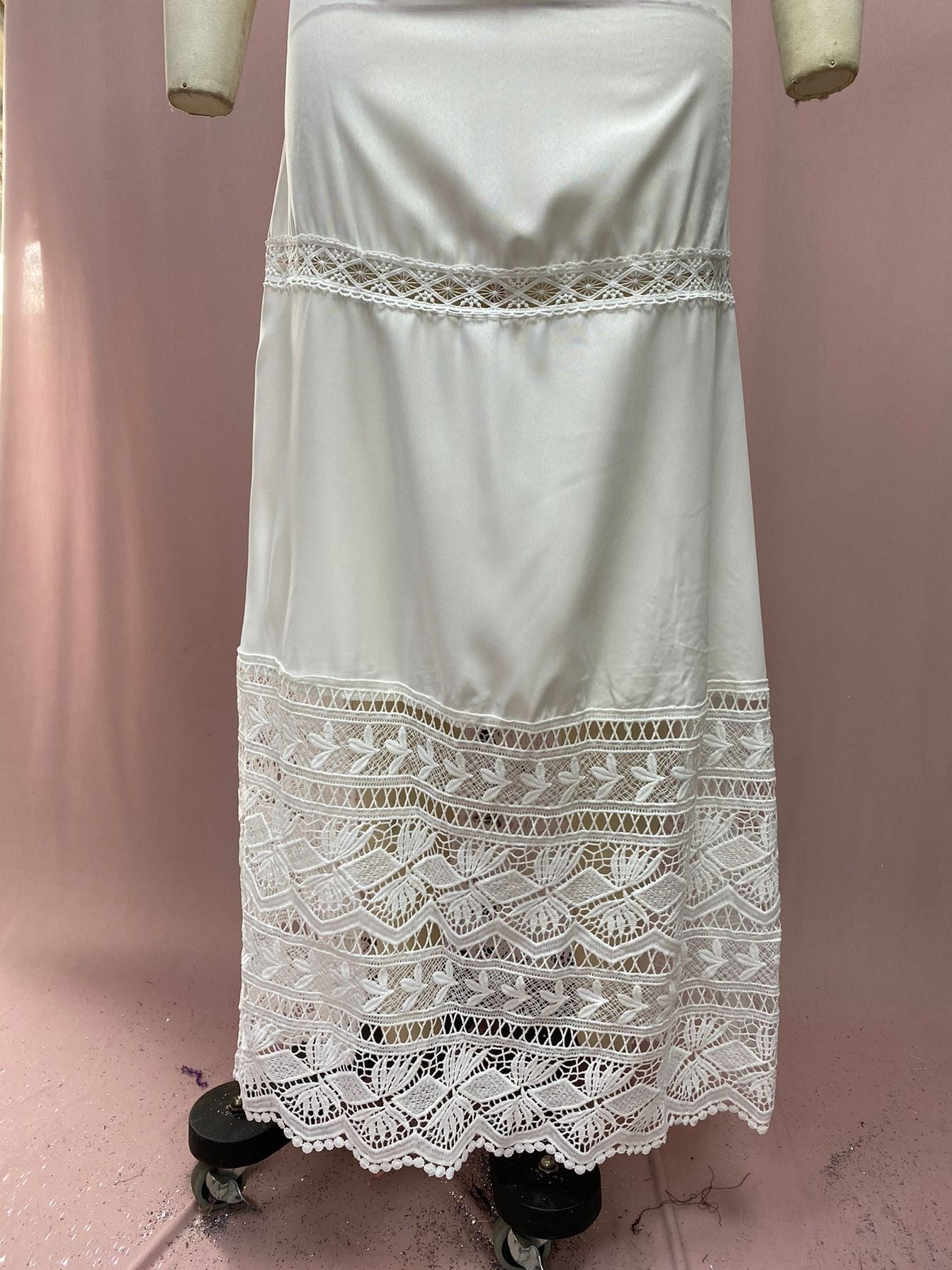 Off Shoulder Lace Tiered Maxi Dress 7
