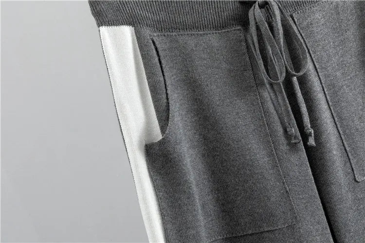 Contrast Trim Sweater and Jogger Pants Two Piece Set