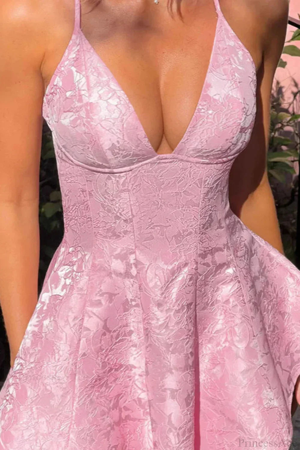 Jacquard Deep V Fitted A-Line Mini Dress - View 2