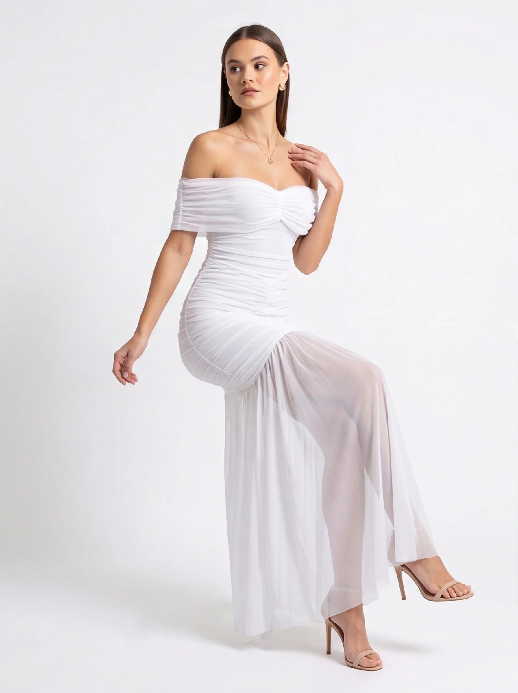 Elegant Slim Fit Evening Dress with Cap Sleeves and Knee-Length Hem