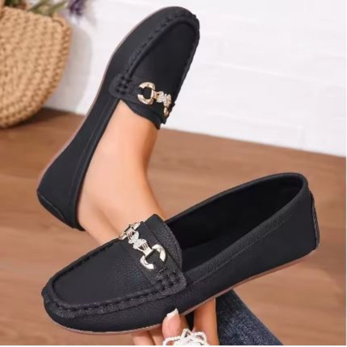 Round Toe Horsebit Buckle Flat Loafers