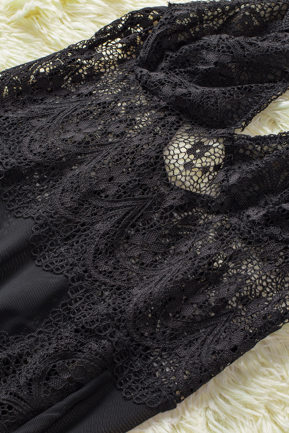 Floral Lace Spaghetti Strap Scalloped V-Neck Vertical Lace Panel Babydoll Gown