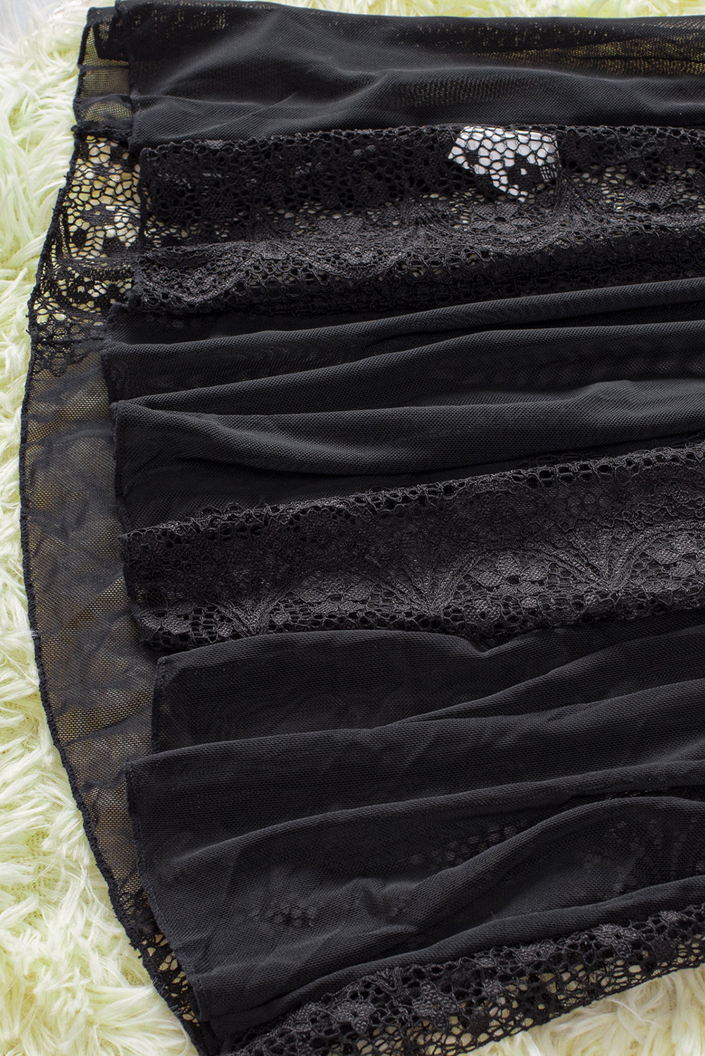 Floral Lace Spaghetti Strap Scalloped V-Neck Vertical Lace Panel Babydoll Gown