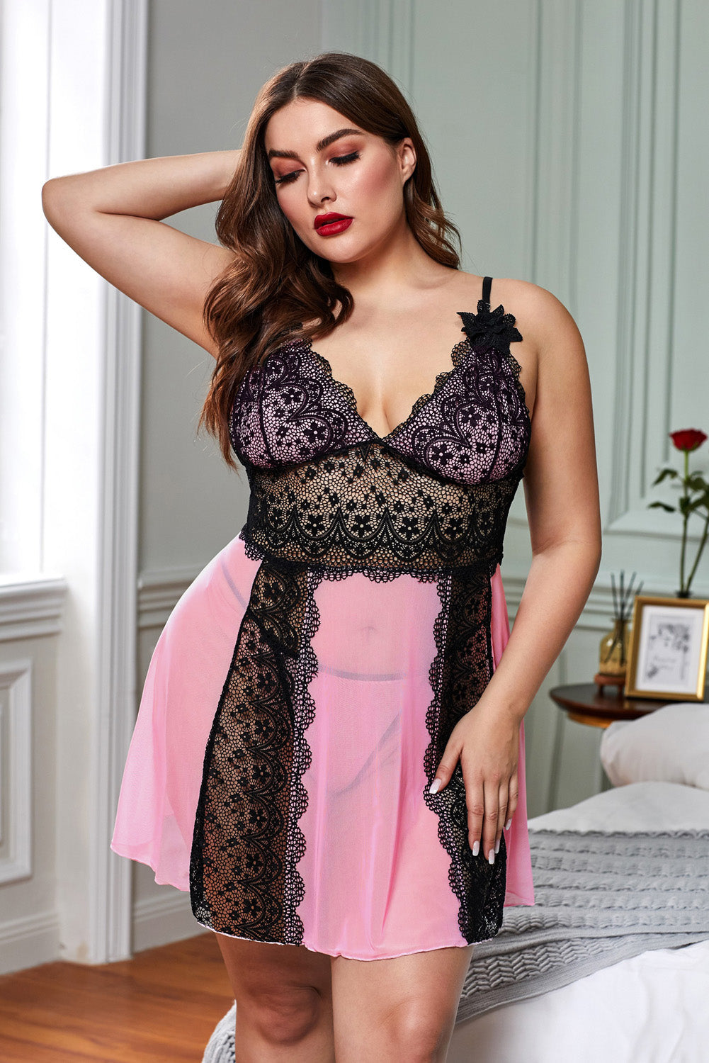 Floral Lace Spaghetti Strap Scalloped V-Neck Vertical Lace Panel Babydoll Gown