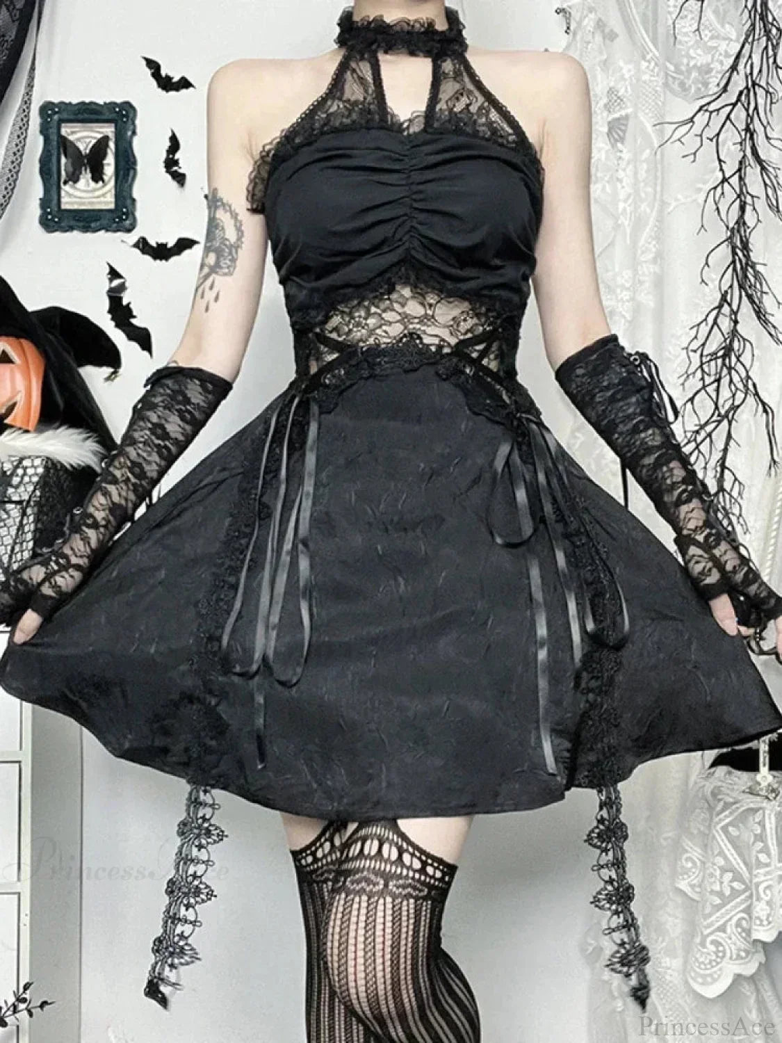 Lace Patchwork Halter Sleeveless Mini Dress