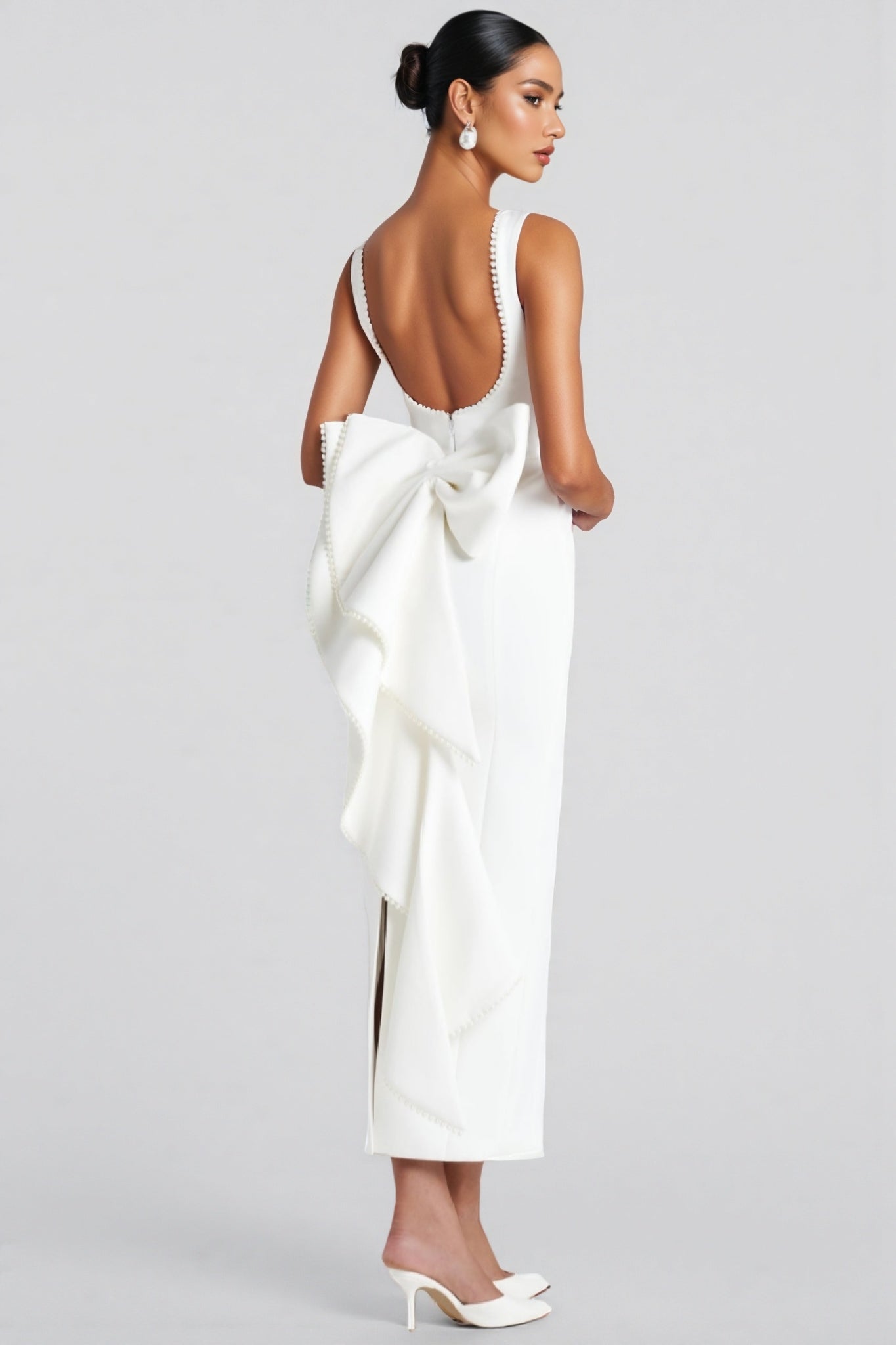 Jerres White Backless Pearl Ribbon Maxi Dress - View 4