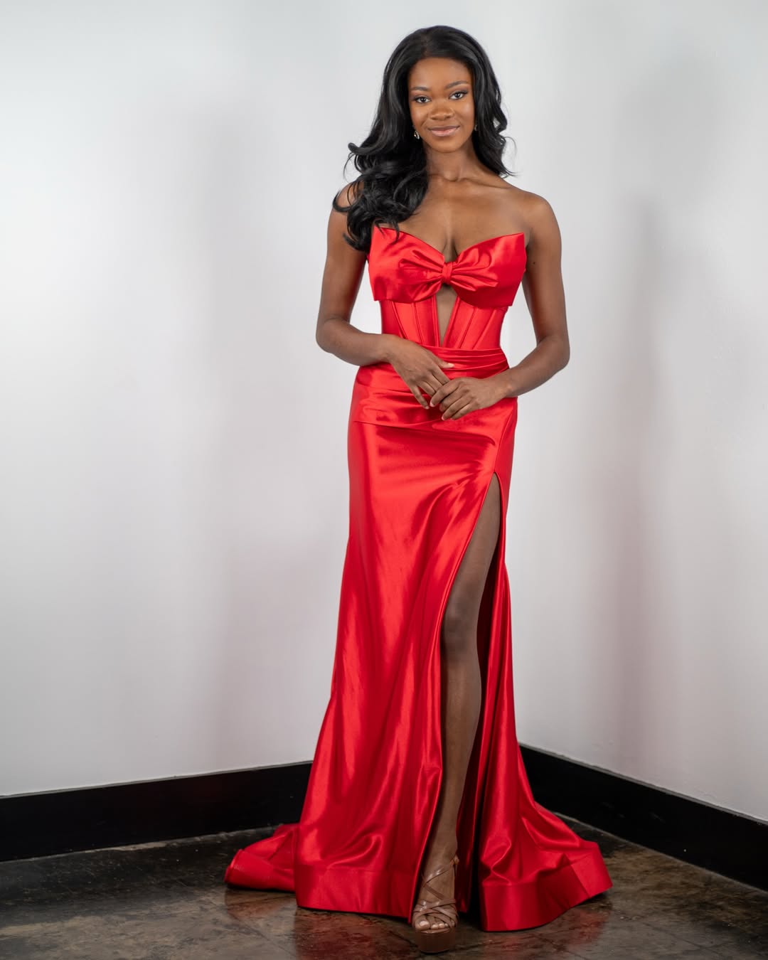 Sexy Sweetheart Sleeveless Sweep Train Mermaid Pleated Satin Long Prom Party Dress with Side Slit
