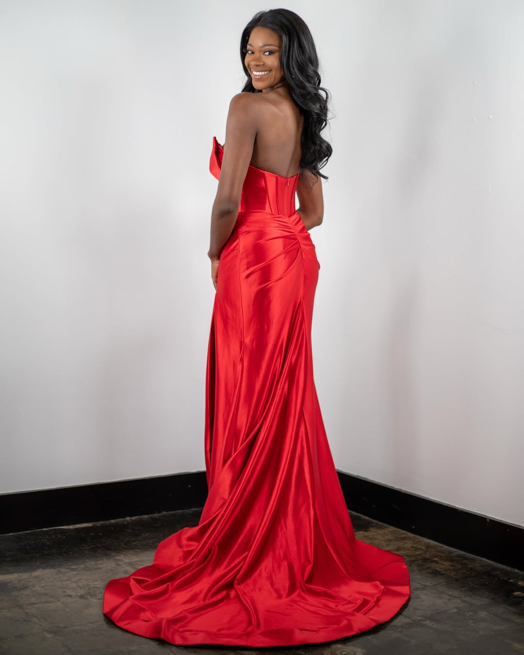 Sexy Sweetheart Sleeveless Sweep Train Mermaid Pleated Satin Long Prom Party Dress with Side Slit