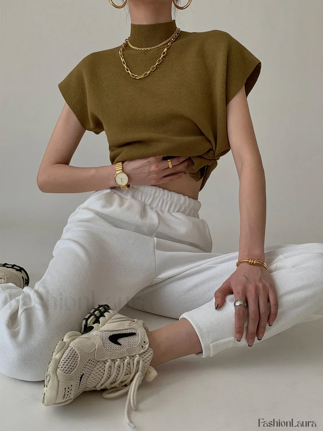 Leisurely Solid Pullover Sweater Vest