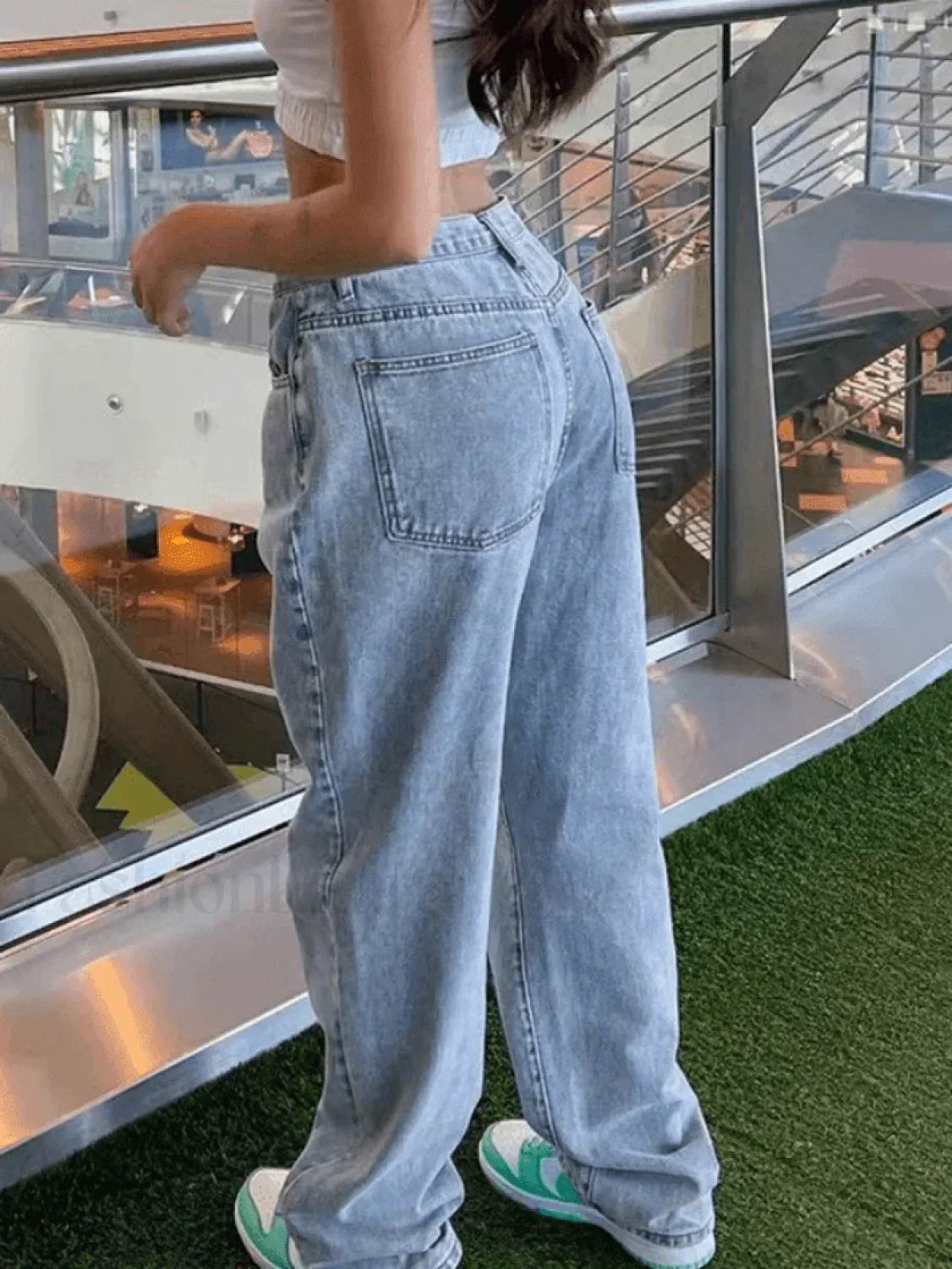 Faded Wash Loose Fit Straight Leg Boyfriend Jeans 30