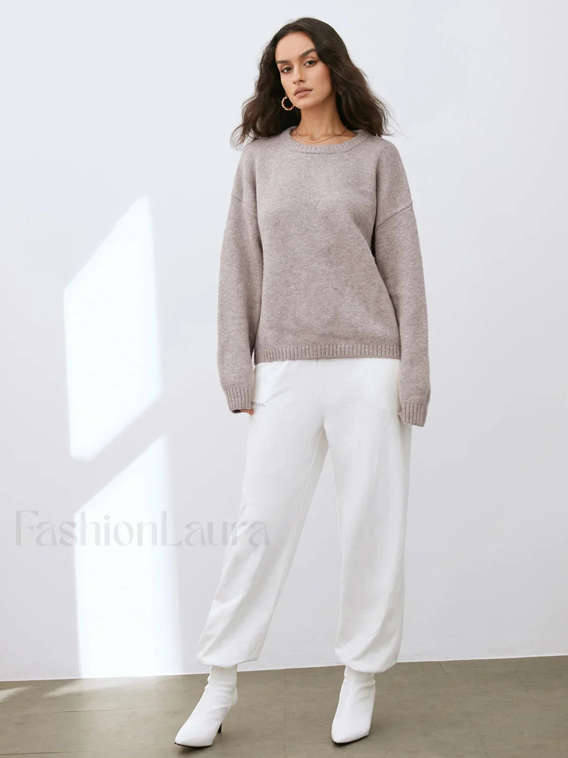 Lightweight Cloud Graceful Weather Pullover Sweater