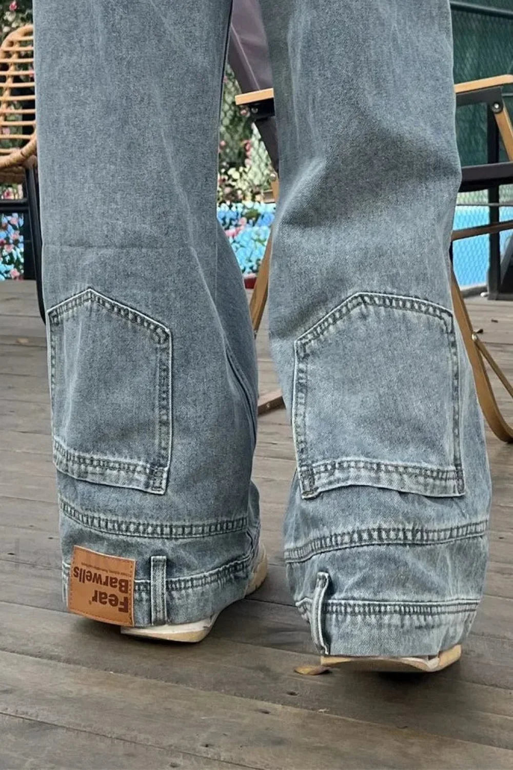 Loose Fit Reverse Pocket Jeans