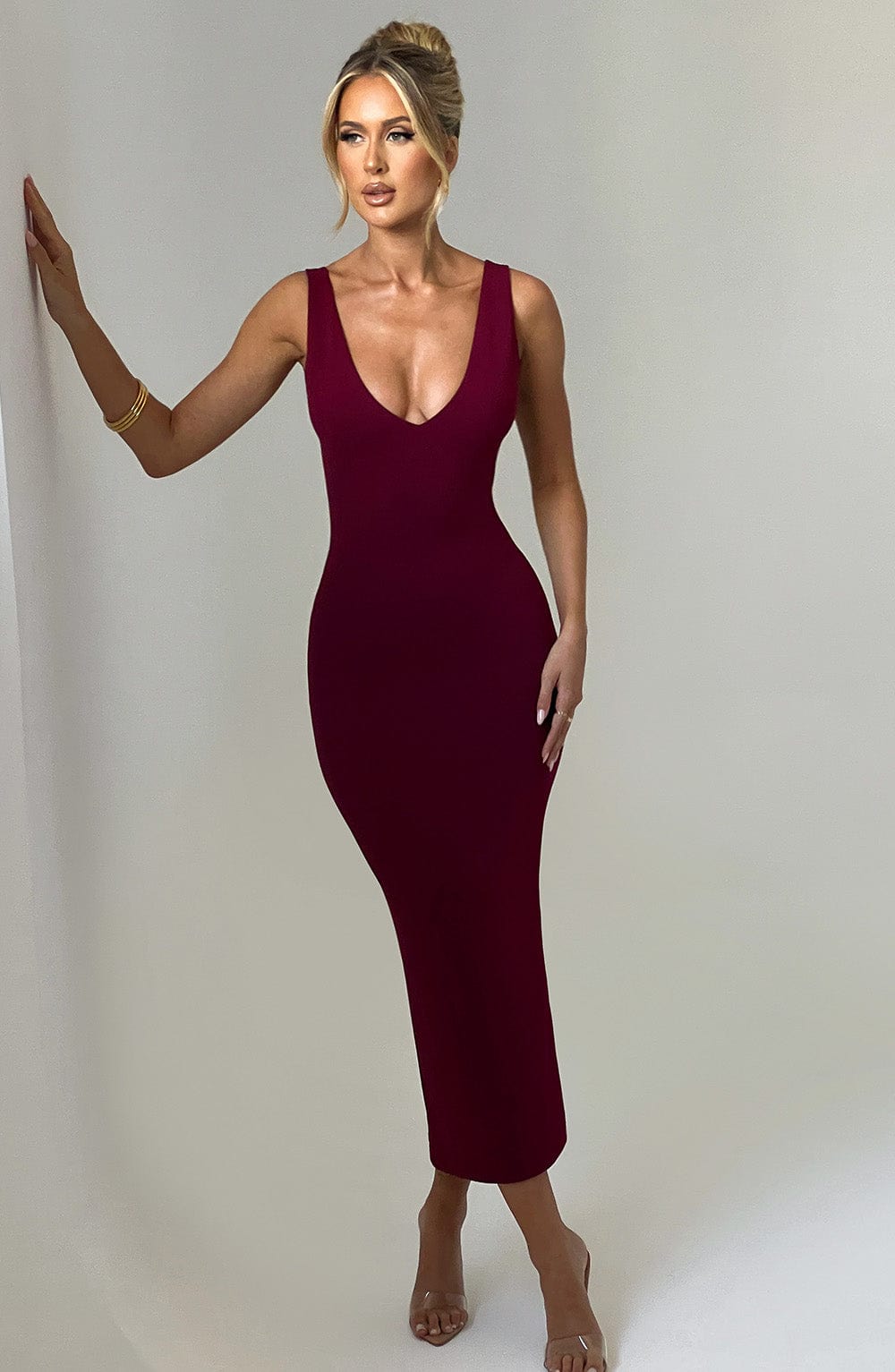 Deep V-Neck Sleeveless Bodycon Midi Dress