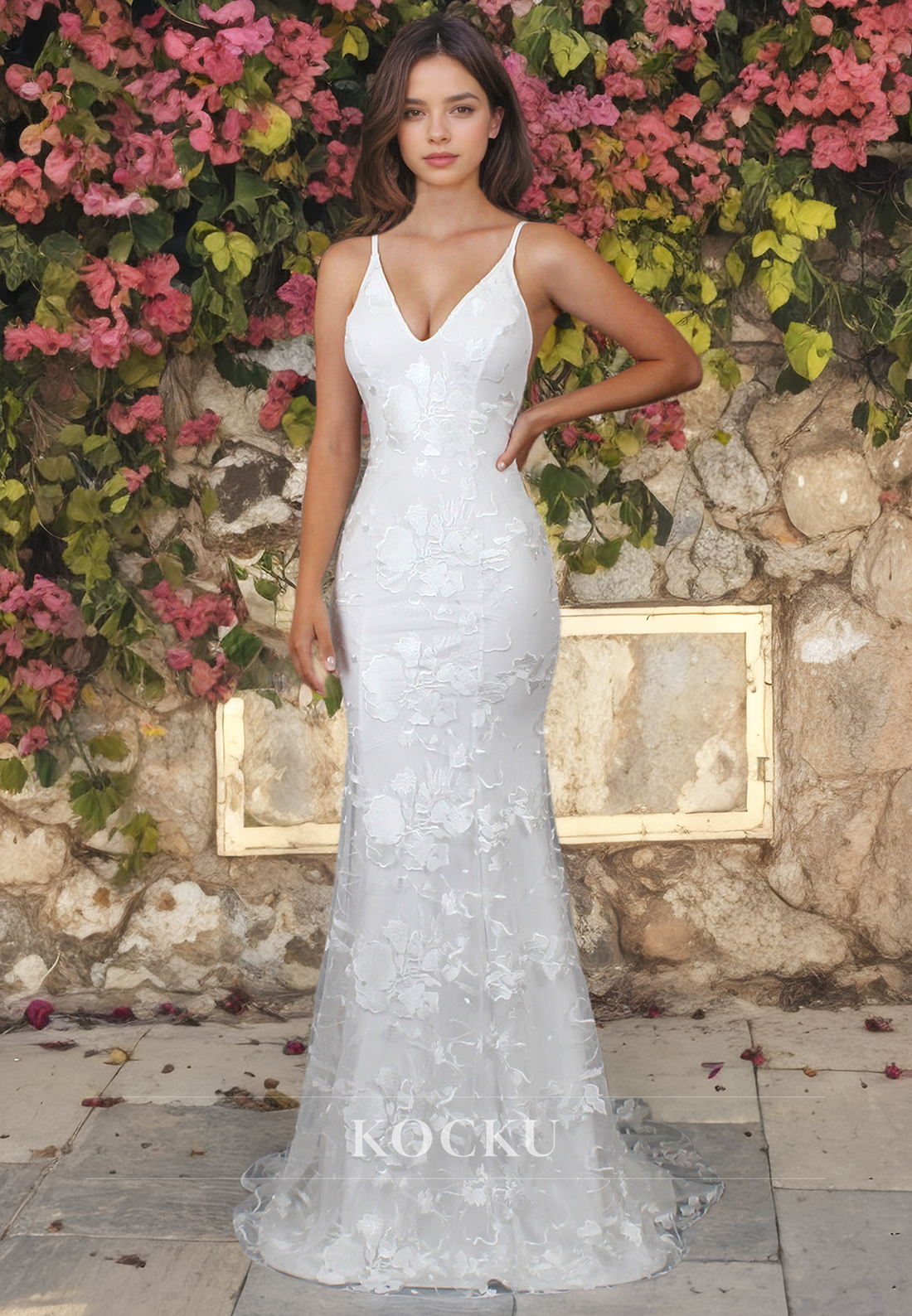 Classic & Elegant Mermaid V-Neck Lace Wedding Dress with Train Bridal Dress