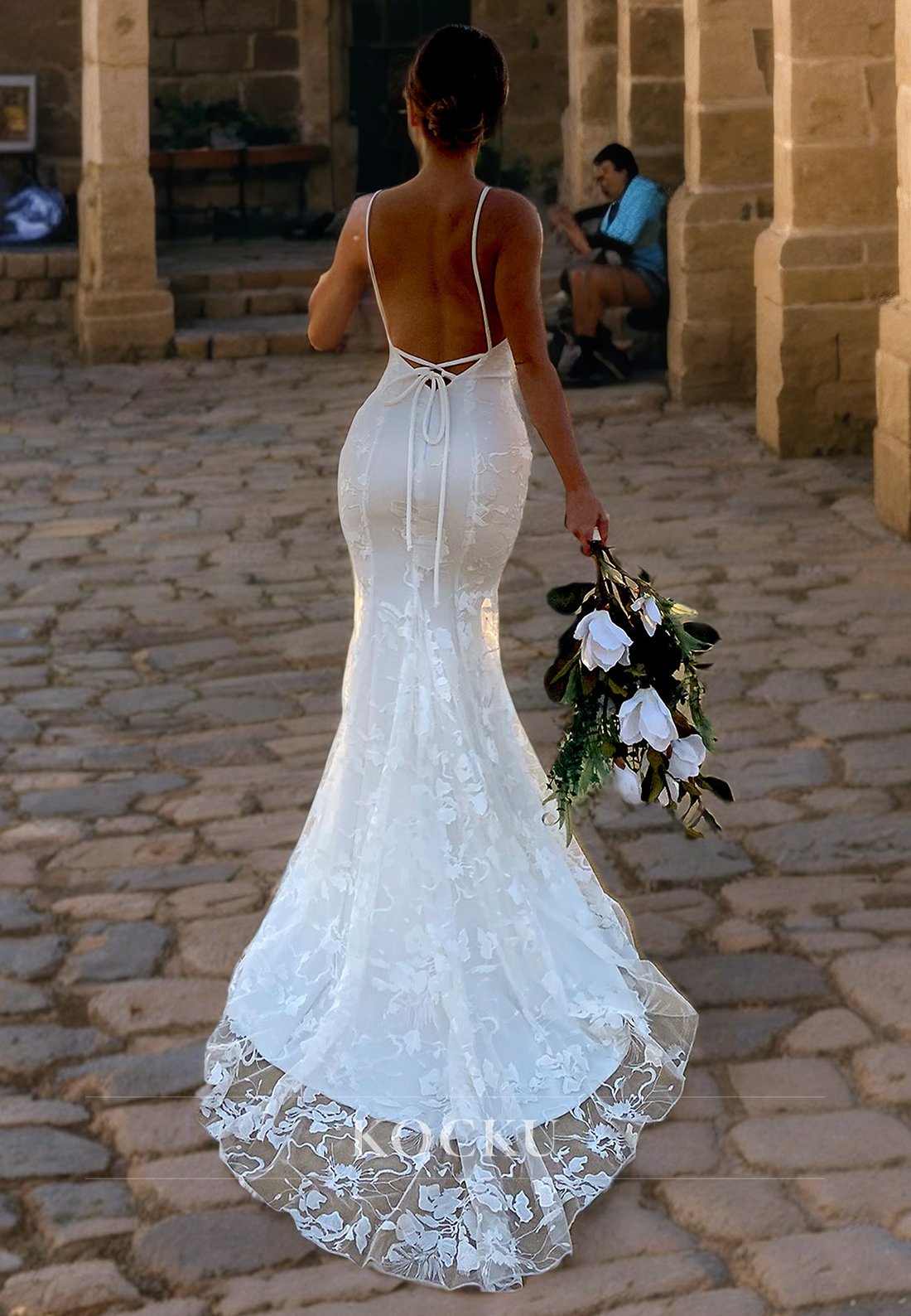 Classic & Elegant Mermaid V-Neck Lace Wedding Dress with Train Bridal Dress