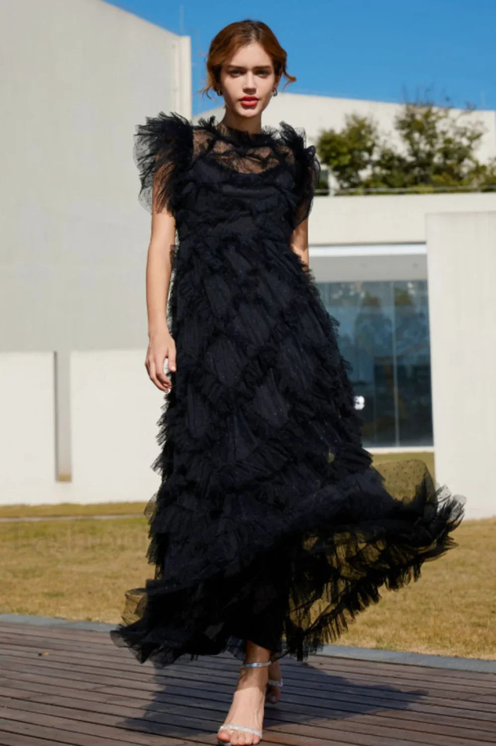 Maxine Floral Embroidery Charming Sleeveless Maxi Dress