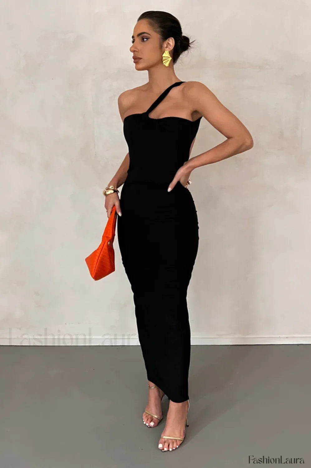 Melina Elegant Maxi Dress