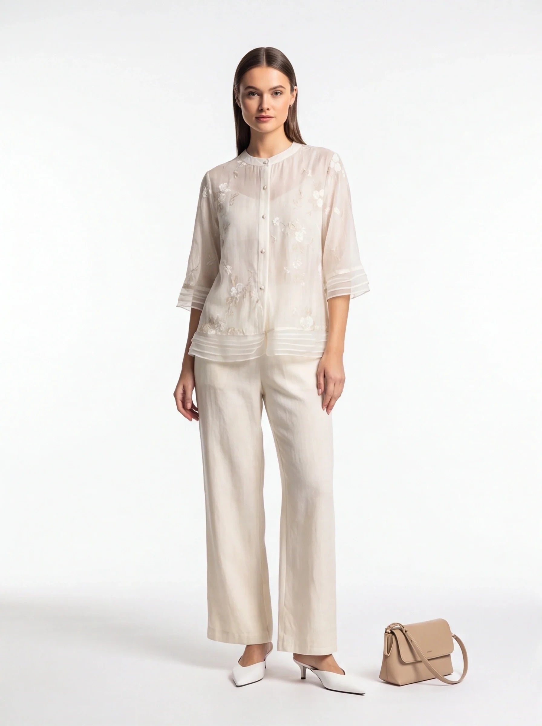 Elegant Floral Women's Top with Lightweight Fabric and Comfortable Fit