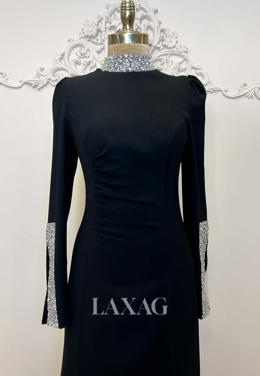 Beaded High-Neck Long-Sleeves Fitted Evening Dress Pleated Satin Floor-Length Formal Gowns