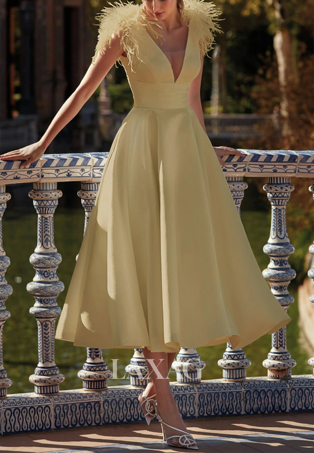 Deep V-Neck Straps Off-Shoulder Pleated Formal Gowns Sleeveless Fringed Satin Midi Wedding Guest Dress