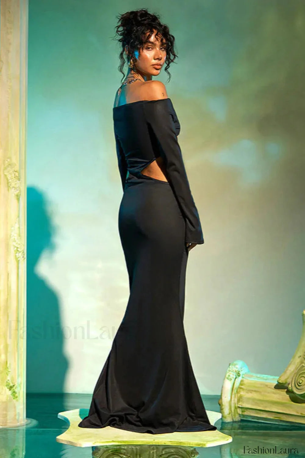 Off-Shoulder Hollowed Halter Printed Kinked Maxi Dress