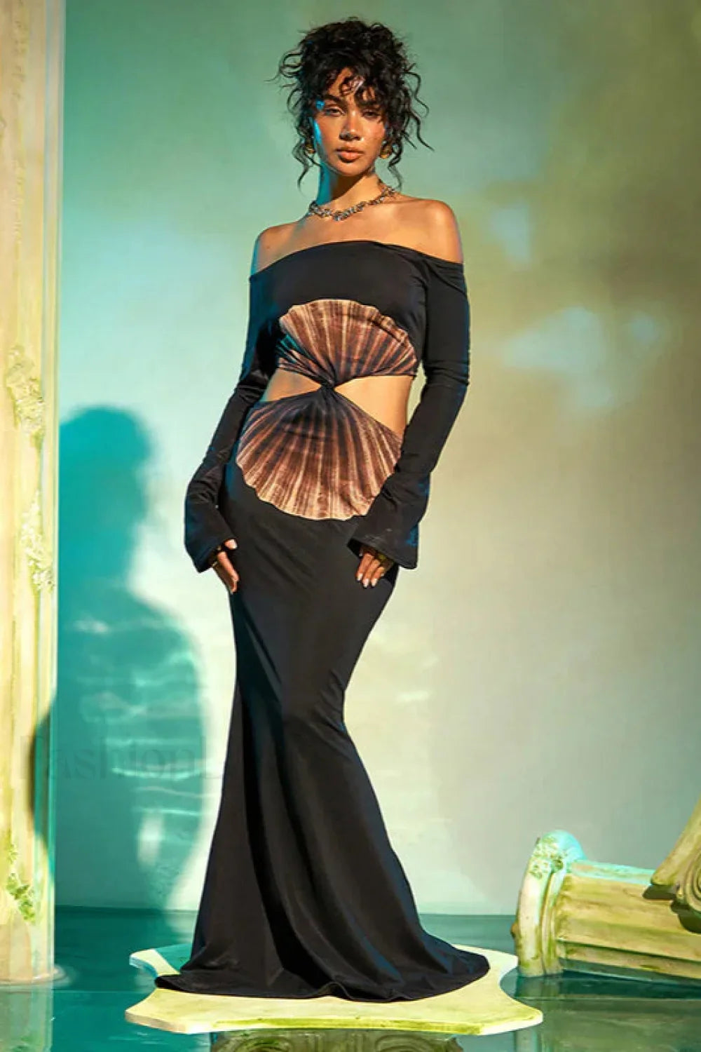 Off-Shoulder Hollowed Halter Printed Kinked Maxi Dress