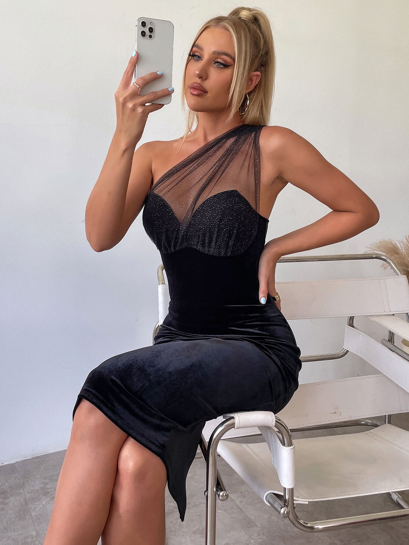 One Shoulder Split Hem Velvet Dress - View 3