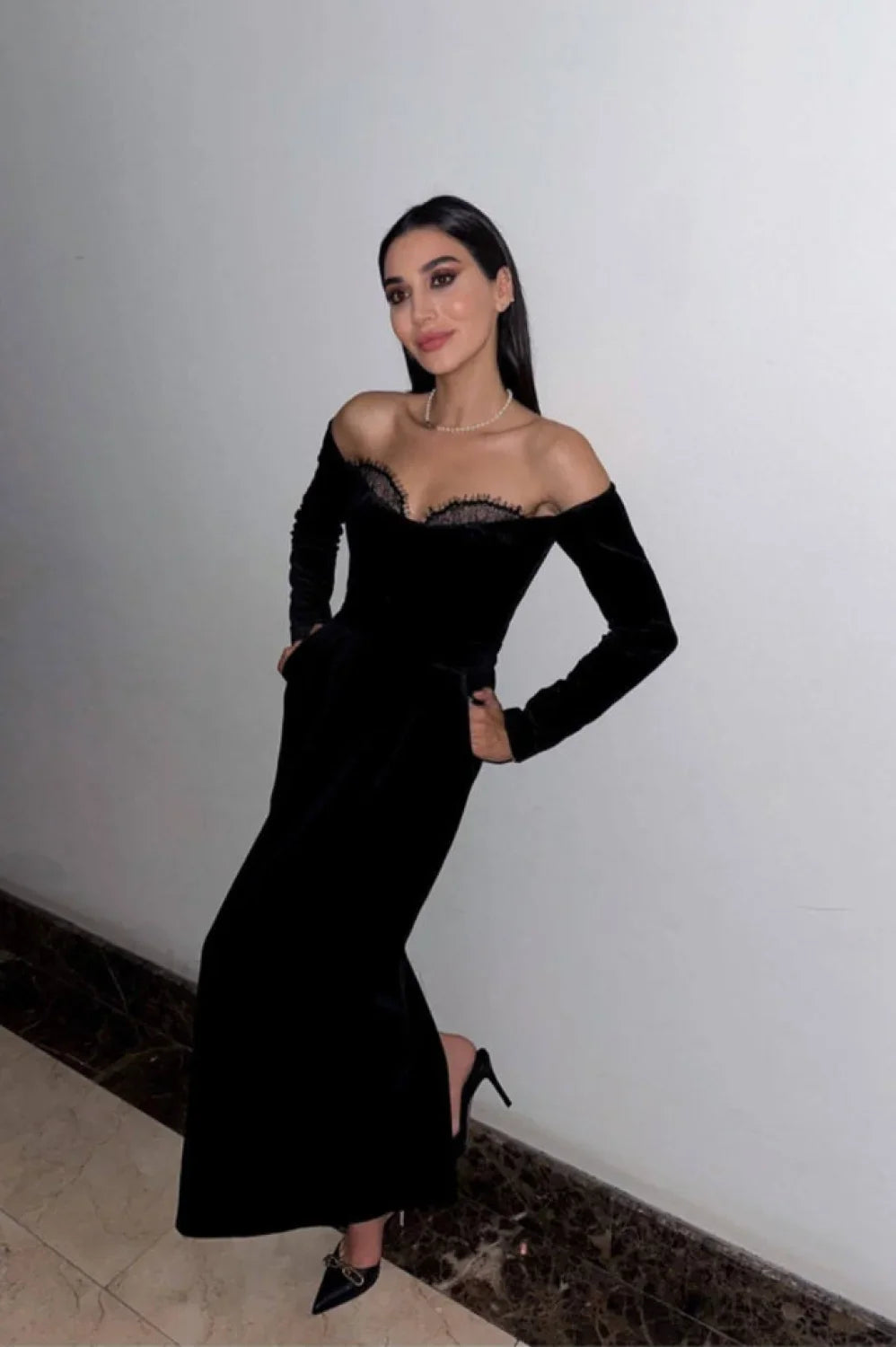 Palma Strapless Stylish Velvet Dress