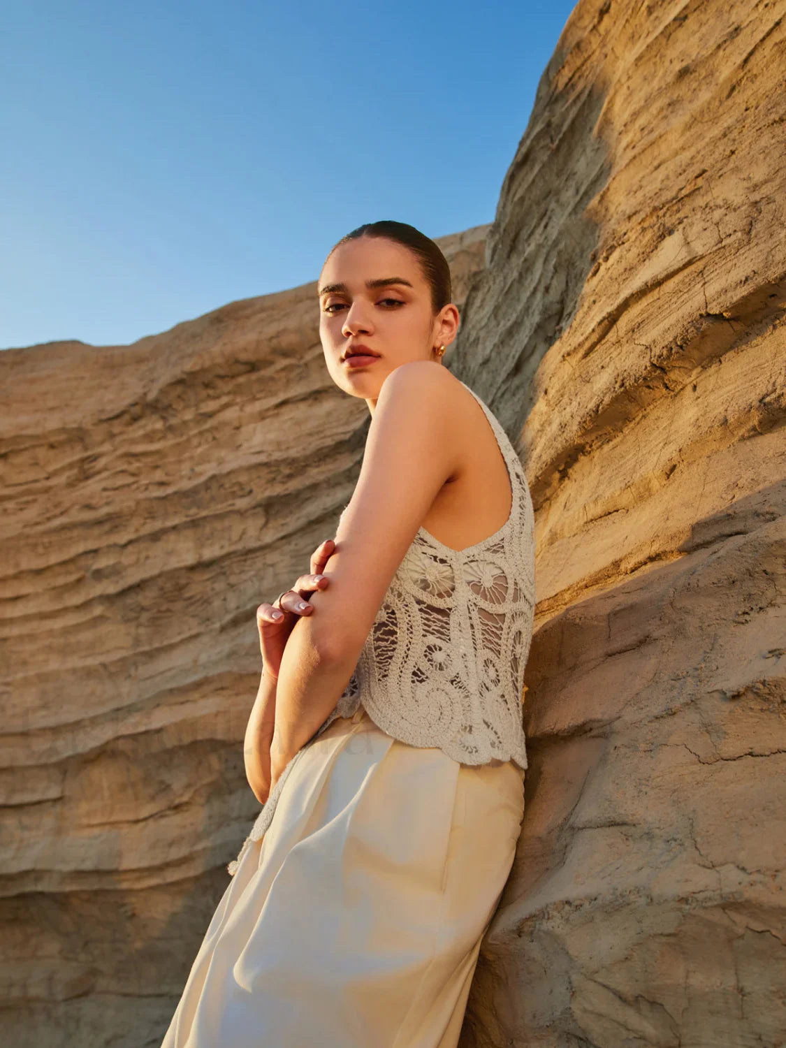 Paros Crochet Paisley Trendy Oblique Hem Tank Top