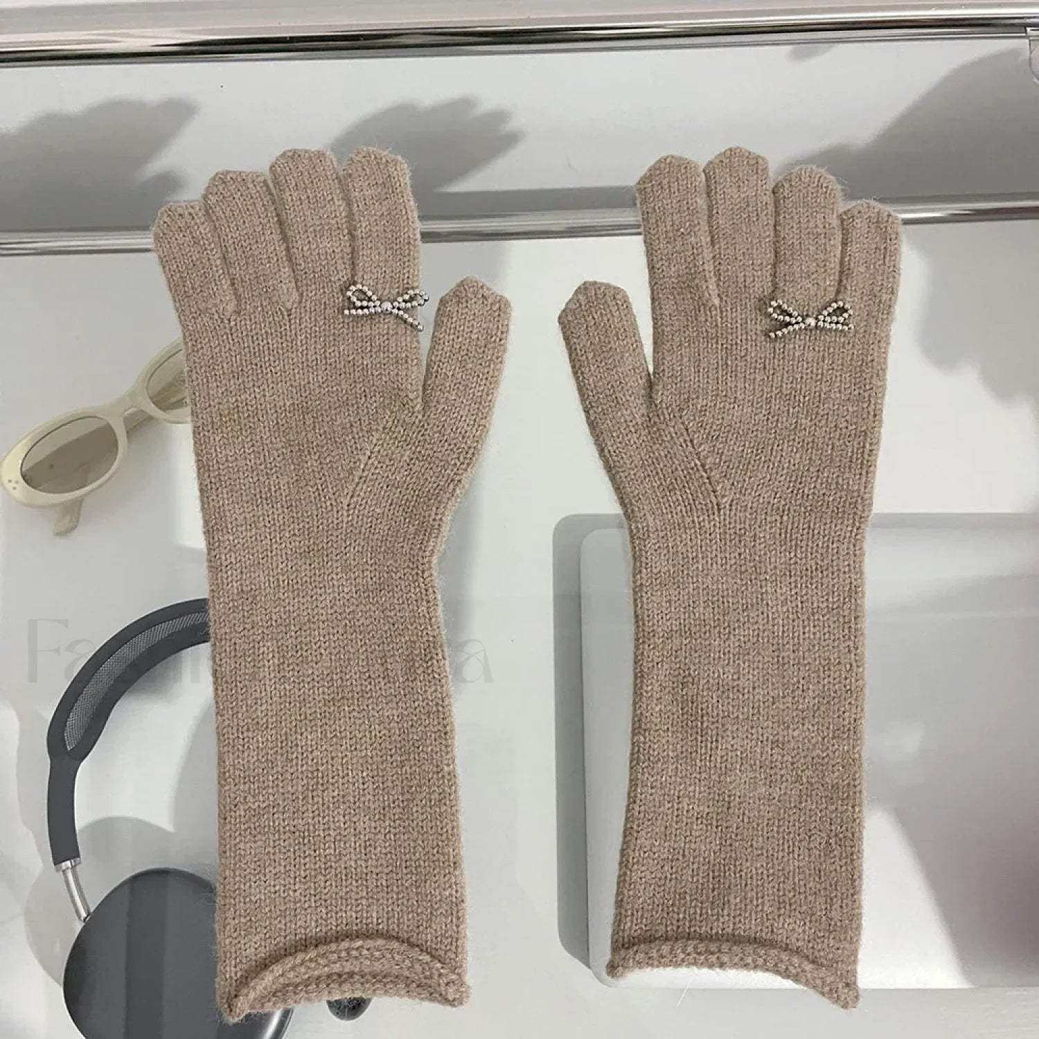 Pearl Full Finger Wool Rabbit Warm Vintage Red Thicken Winter Mittens Christmas Glove khaki / One Size