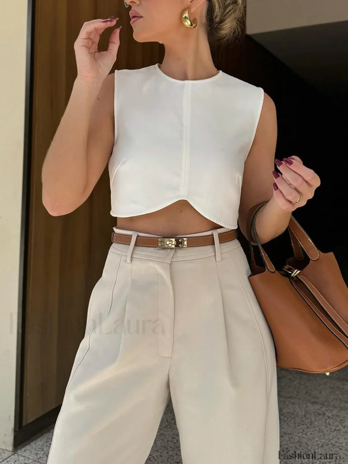 Pleated Cropped Pants