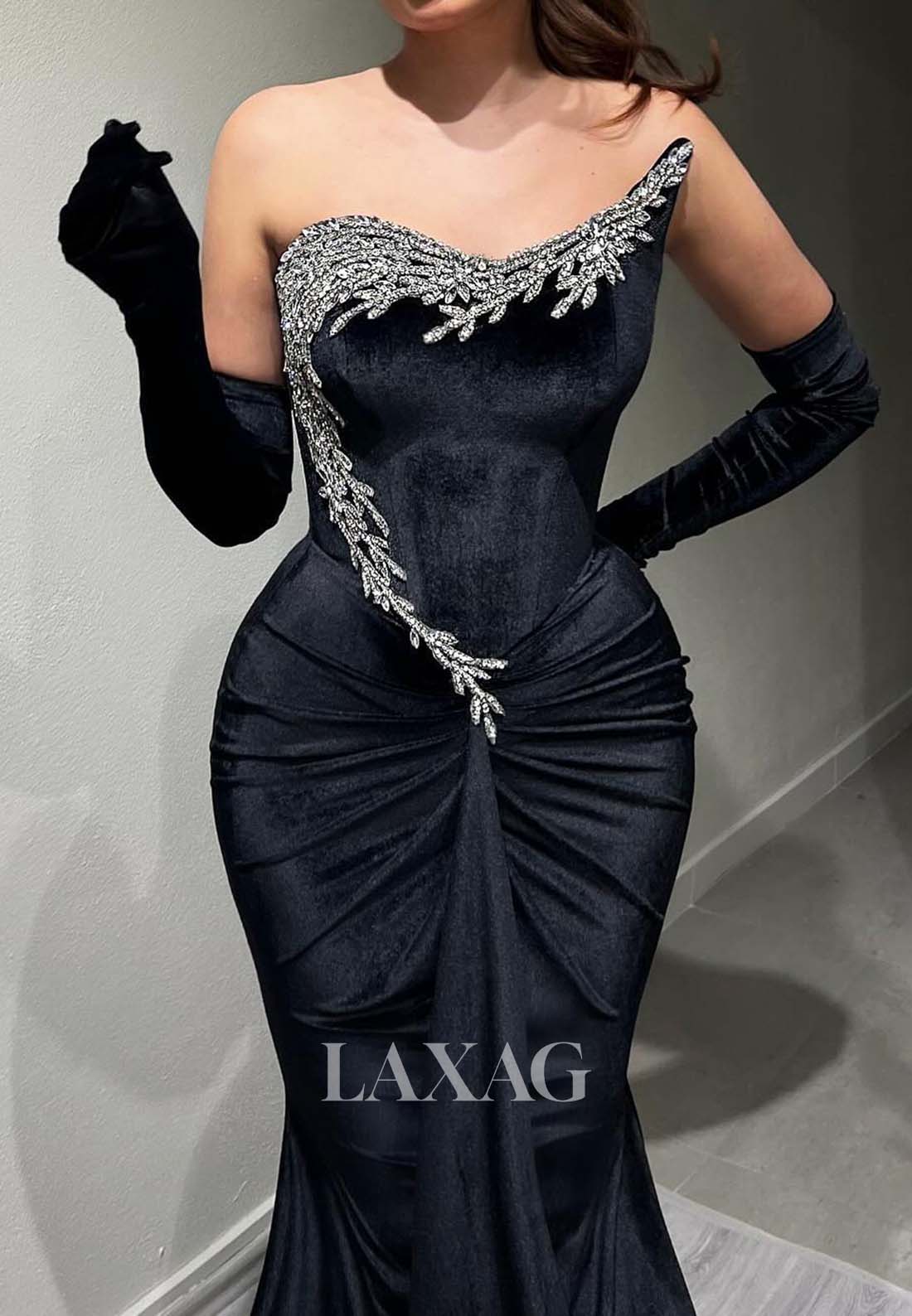 Asymmetrical-Neck Off-Shoulder Mermaid Evening Dress Beaded Pleated Satin Formal Gowns with Gloves