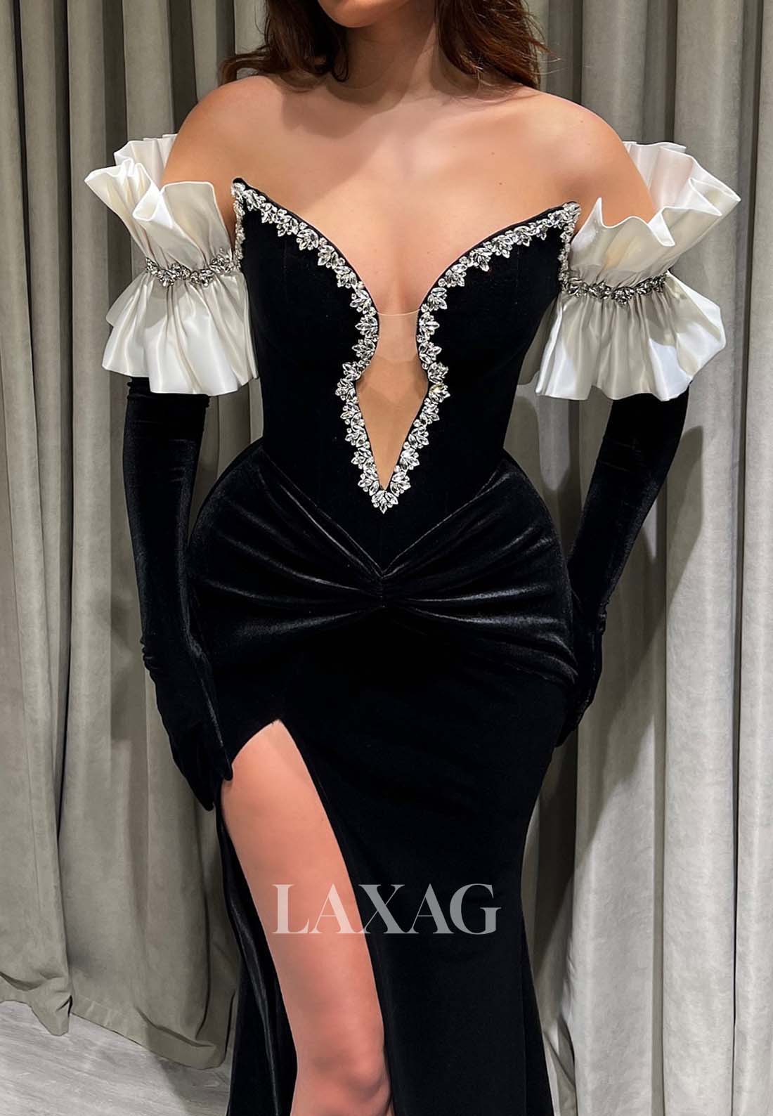 Plunging V-Neck Off-Shoulder Mermaid Evening Gowns Beaded Pleated High Slit Formal Gowns with Gloves