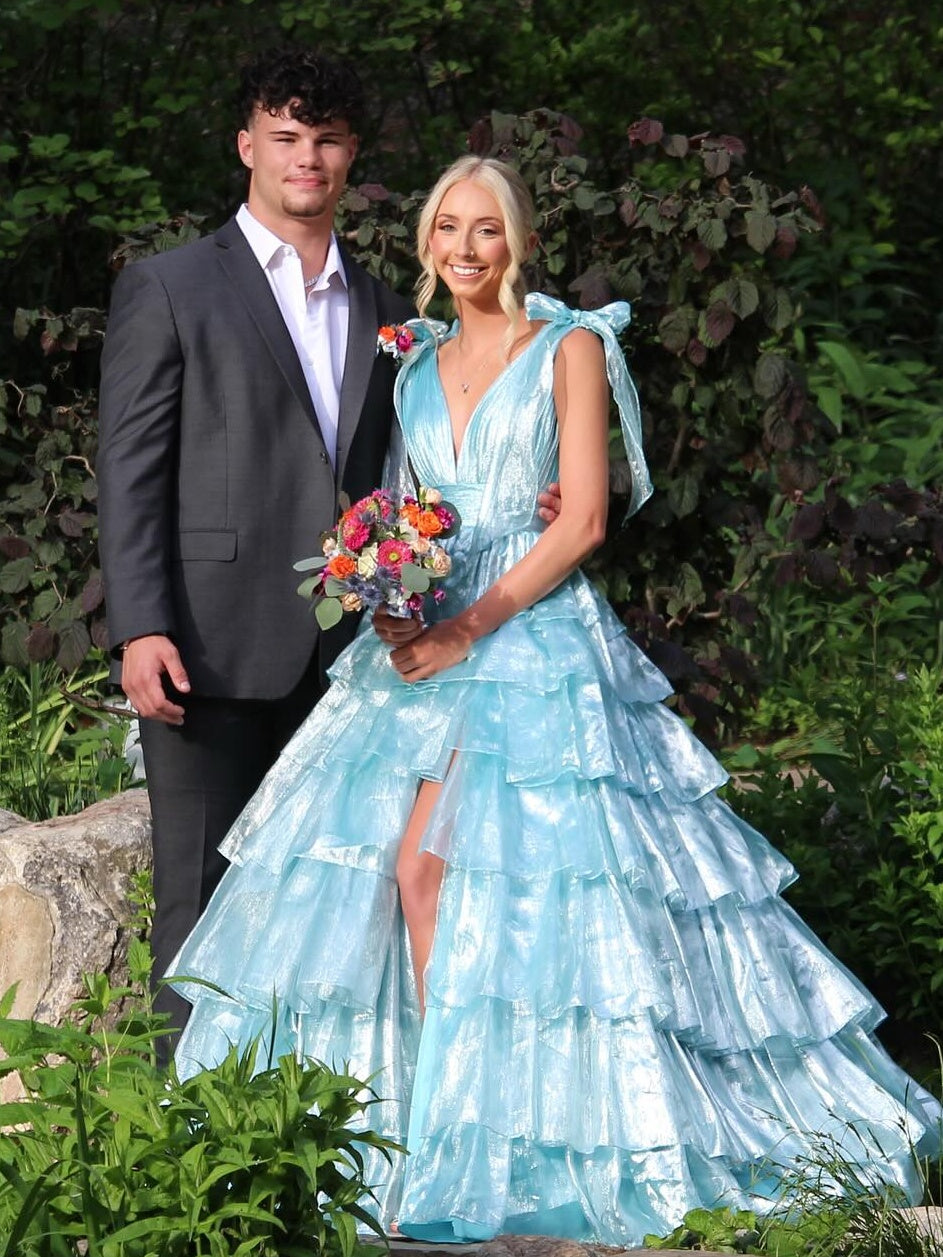 Cute Pink Princess A Line Deep V-Neck Long Tiered Prom Dress With Split