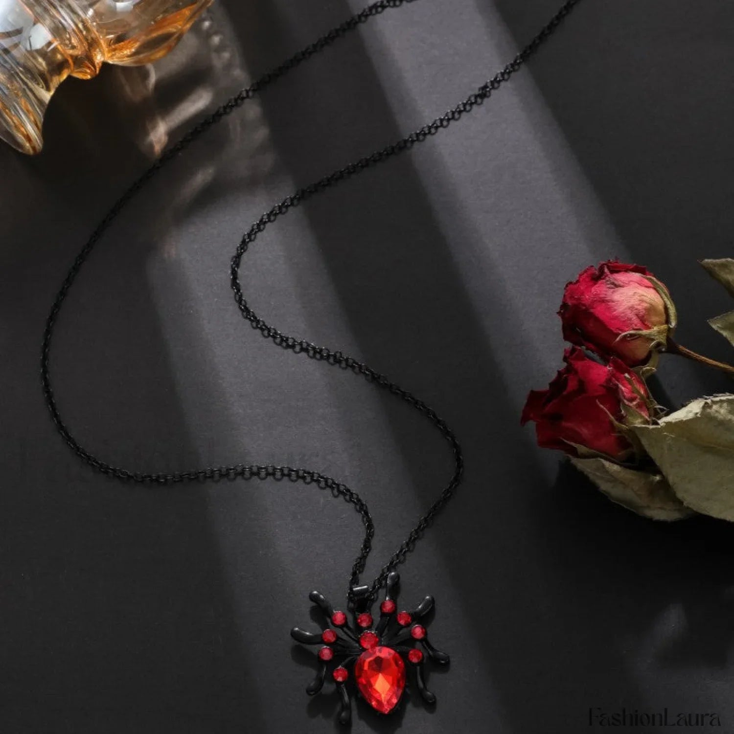 Retro Gothic Spider Pendant Punk Diamond Necklace